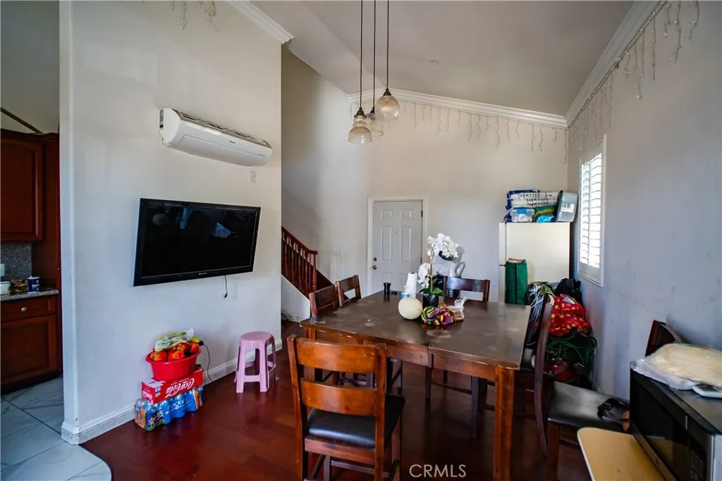 2021 Miramar Street, Los Angeles, California 90057 home-pic-24